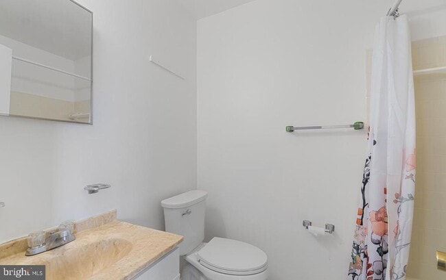 Building Photo - 21 Holland Hill Ct