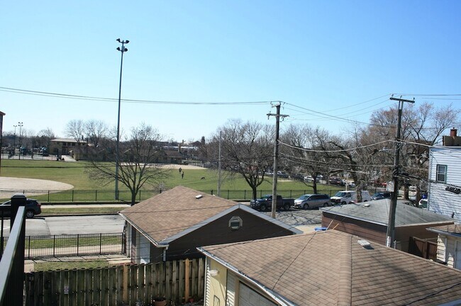 Building Photo - 3706 N Drake Ave