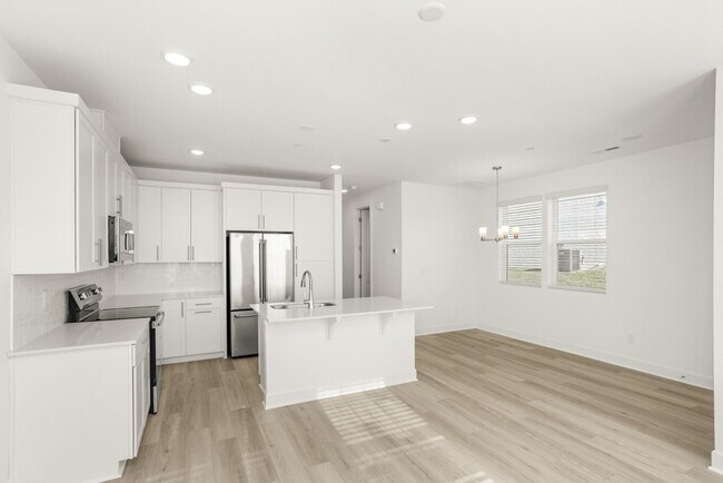 Building Photo - 320 Lynwood Station Blvd