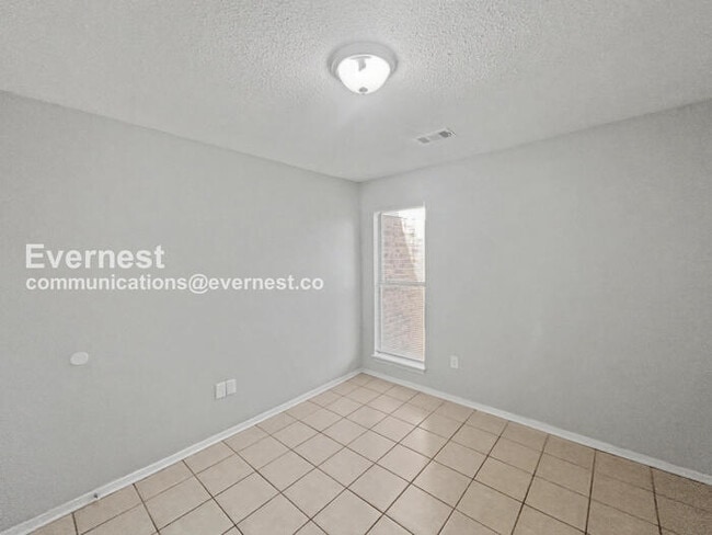 Building Photo - 6270 Jamestown Dr