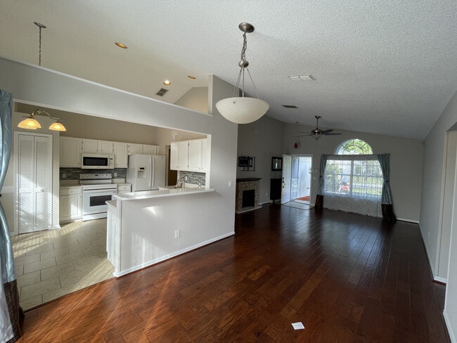Building Photo - 2446 Briarcreek Dr