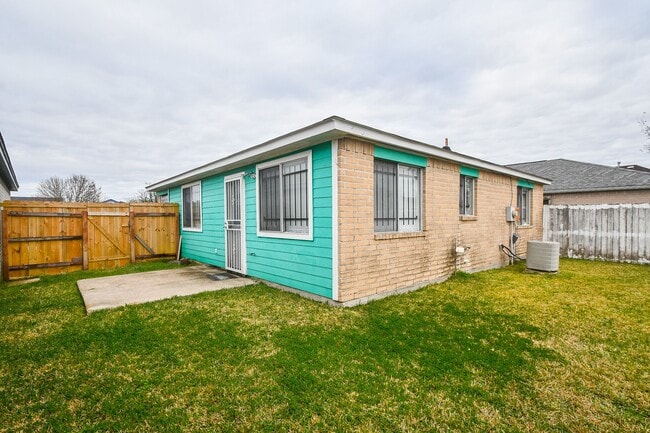 Building Photo - 13106 Bamboo Forest Trail