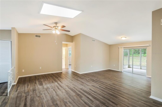 Building Photo - 8303 Broken Willow Ln