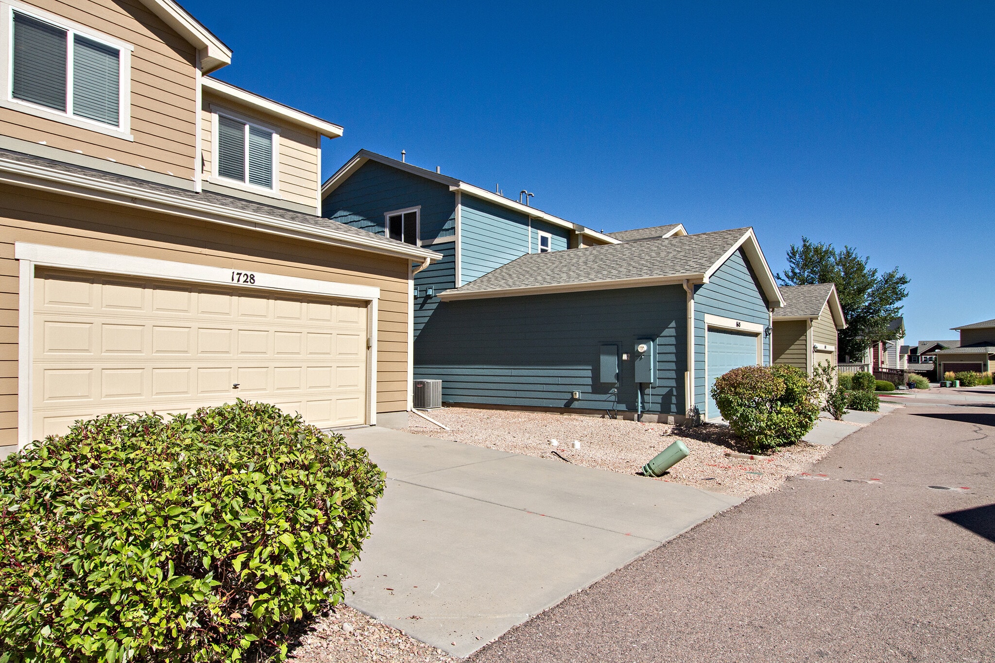Building Photo - 1728 Portland Gold Dr