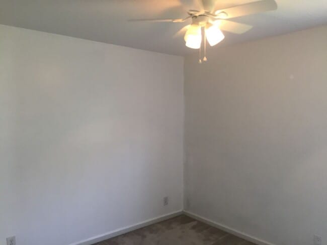 Building Photo - 4 bedroom Exit 1