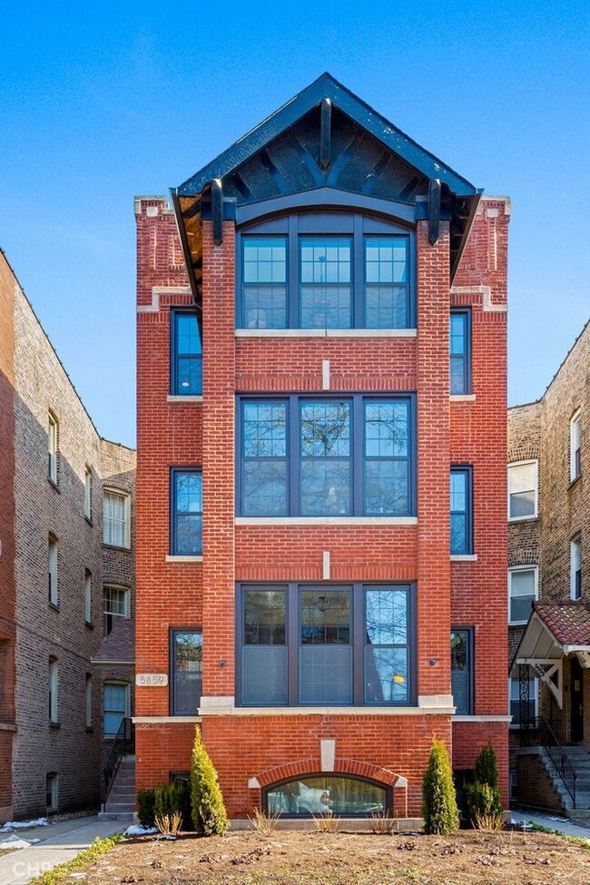 Building Photo - 5859 N Magnolia Ave