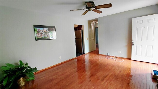 Building Photo - 1529 Codorniz Ln