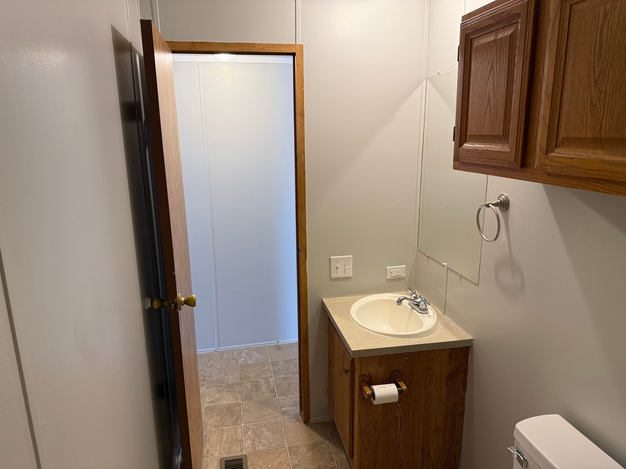 Building Photo - 13 James River Blvd