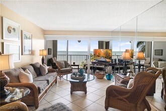 Building Photo - 3443 Gulf Shore Blvd N