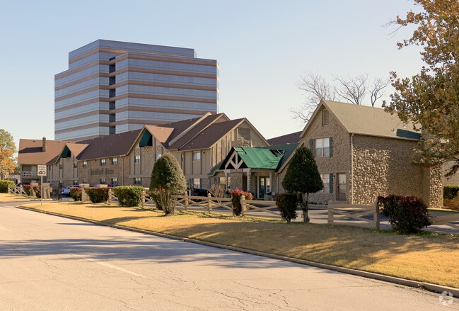 Building Photo - Avery Park & Avery Square