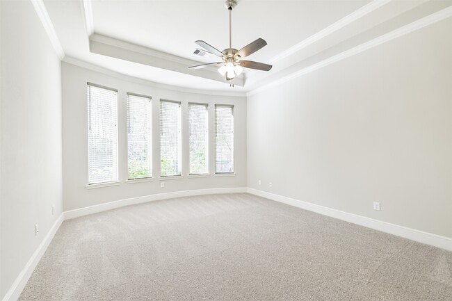 Building Photo - 210 Liatris Ct