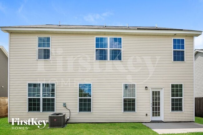 Building Photo - 2902 Penobscot Dr