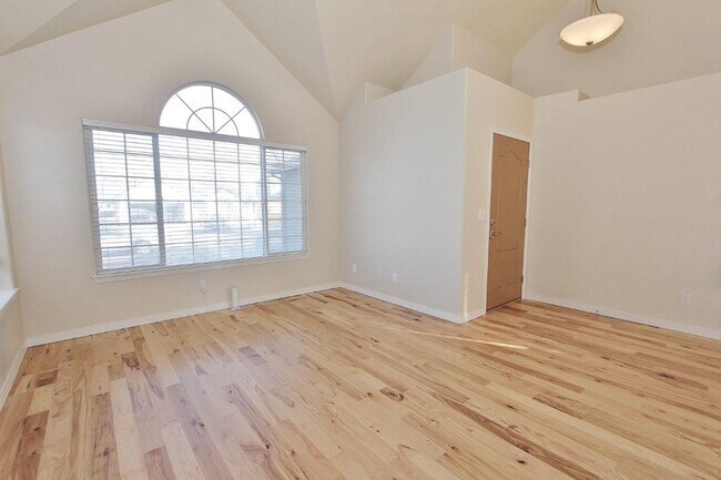 Building Photo - 1803 W Mulhuland Ct