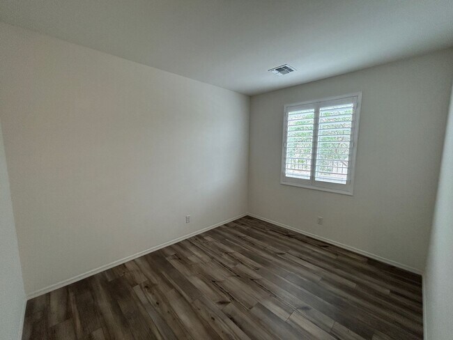 Building Photo - 18023 W Soft Wind Dr