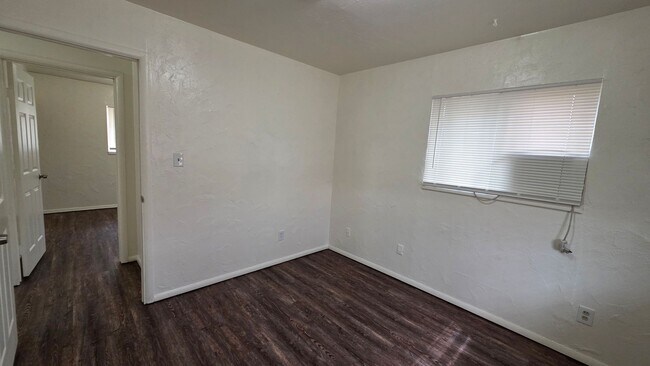 Building Photo - 4309 Woodedge Dr