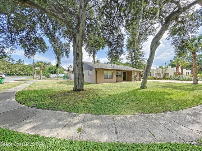 Primary Photo - 305 Belmont Dr