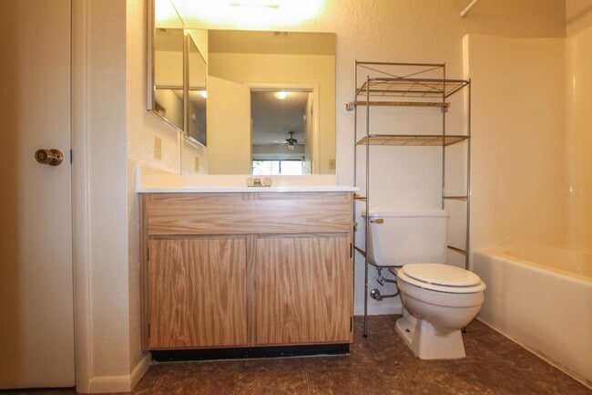 Building Photo - Montana Terrace Condo