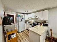 Building Photo - 211 Malden St