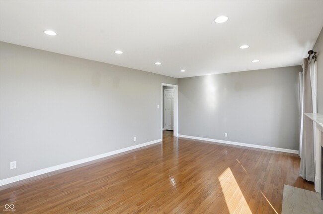 Building Photo - 7026 Spring Mill Rd