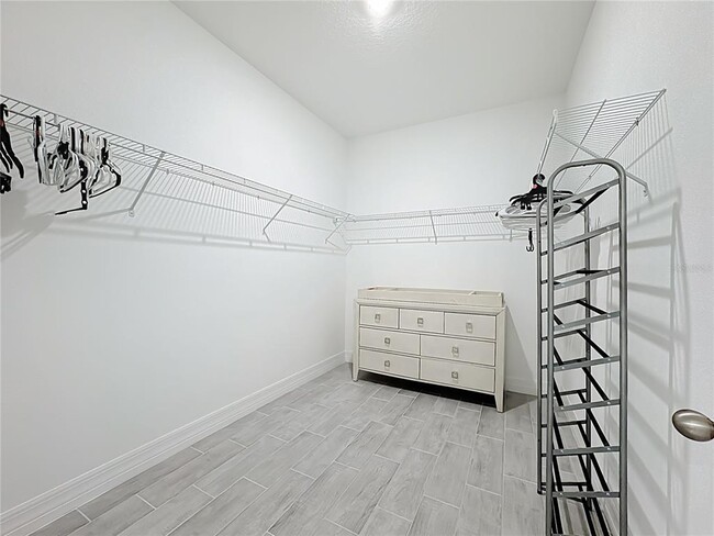 Building Photo - 1061 Chasetree Ln