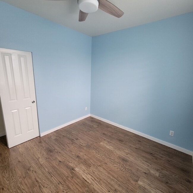 Building Photo - 4 Bedroom plus den, Lacey/Meridian Campus Home for Rent
