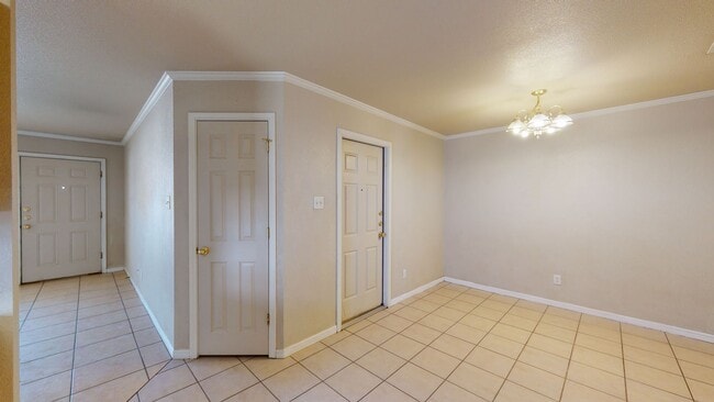 Building Photo - Free April Rent + Price Improvement $1,350!