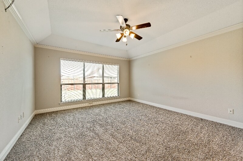 Building Photo - 110 Stallion St