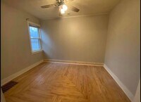 Building Photo - 1527 Ferry St