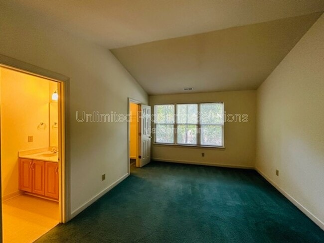 Building Photo - 5813 Wrightsville Ave
