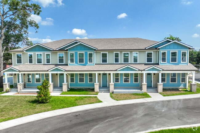 Building Photo - The Canopy Townhomes