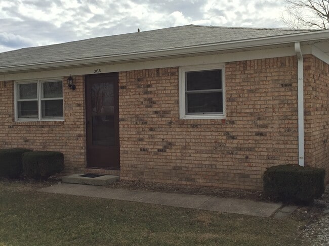 Building Photo - 365 Duo Dr