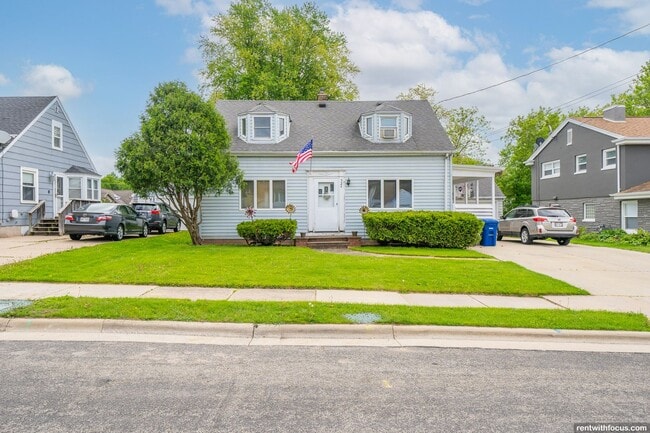 Building Photo - 524 Harrison St