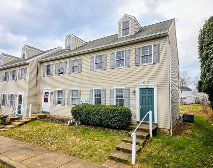 Building Photo - 166 Northwood Ct