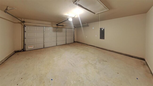 Building Photo - 9001 NW 143rd St