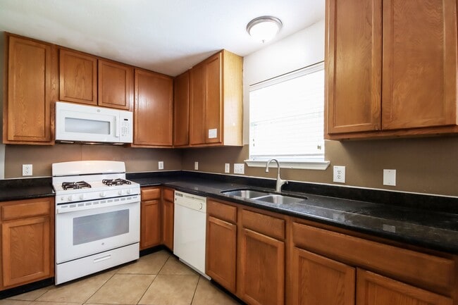 Building Photo - 17322 Wigeon Way Dr