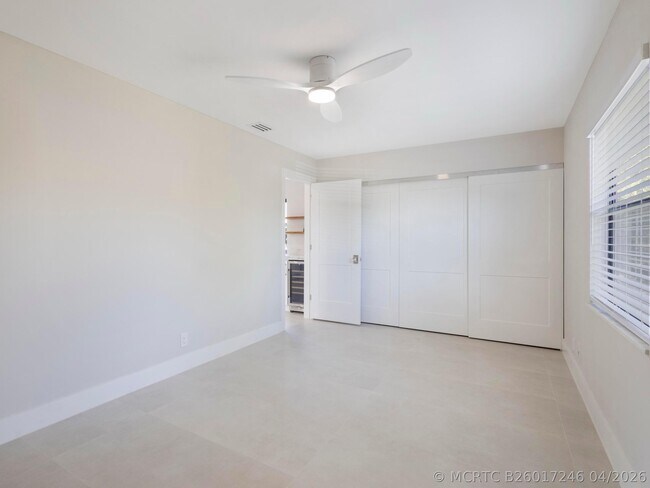 Building Photo - 7 Crossings Cir