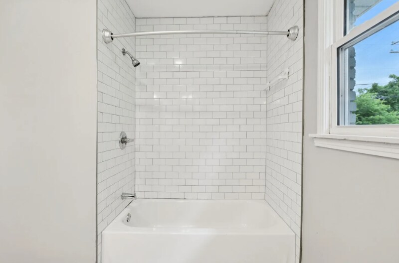 Building Photo - 6528 Premier Dr