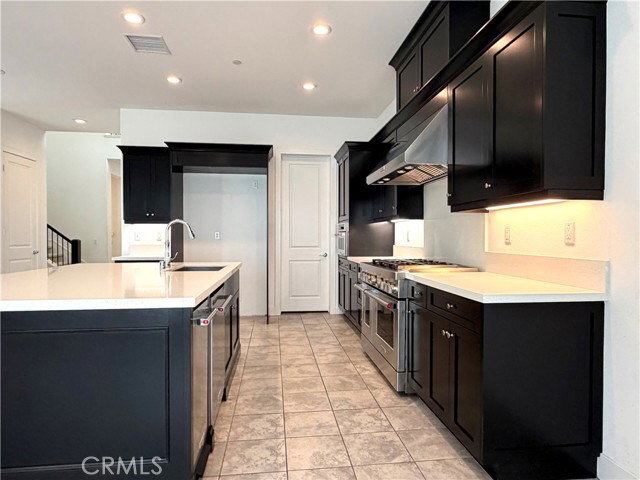 Building Photo - 20756 Bluebird Ct