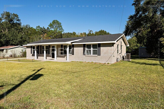 Building Photo - Beautifully Updated 4-Bedroom Home in West Mobile!