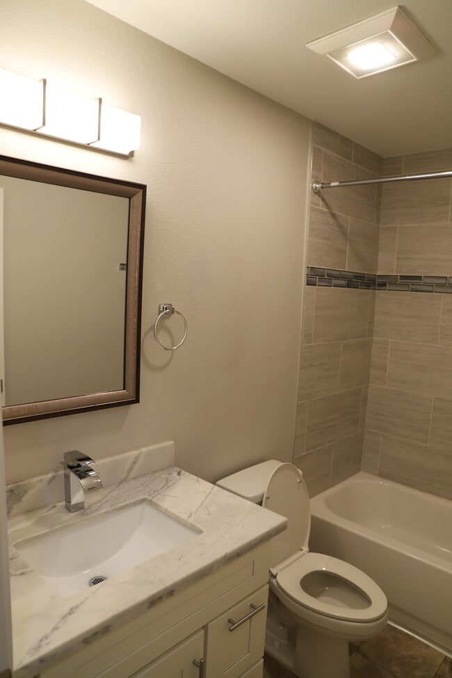 Building Photo - 3225 Clayton Rd