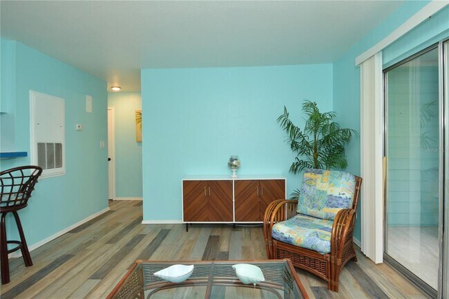 Building Photo - 1400 Gandy Blvd N