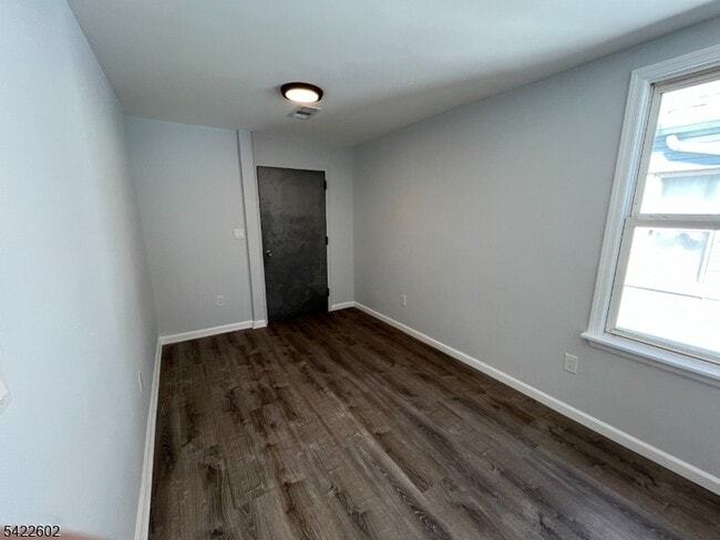 Building Photo - 389 Myrtle Ave