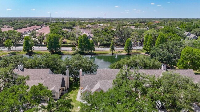 Building Photo - 3611 Pine Knot Dr