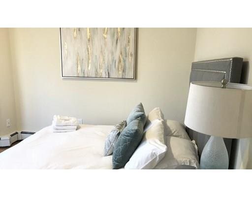 Building Photo - 85 Newton St