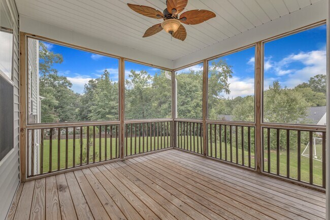 Building Photo - 4701 Kia Dr