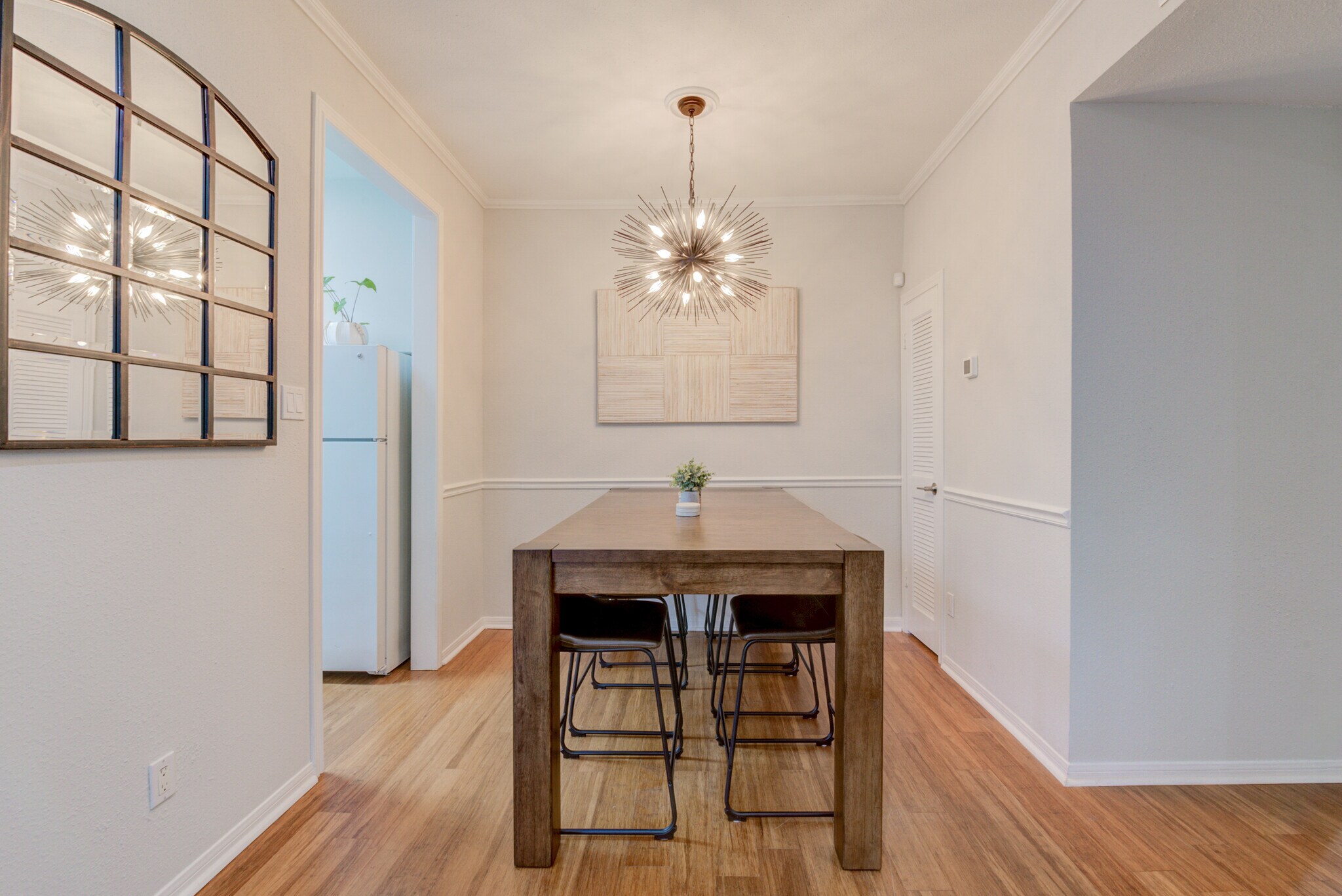 Building Photo - 704 Bering Dr