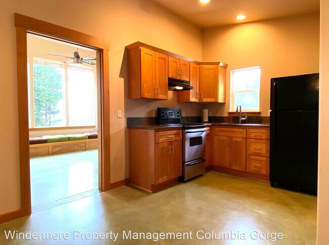 Building Photo - Studio, 1 bath House - 530 Frank Johns Rd