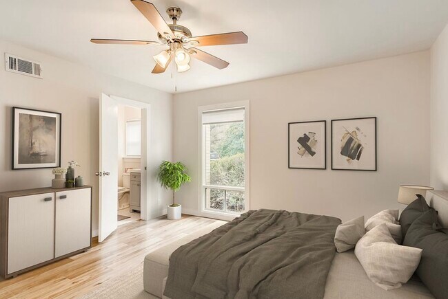 Building Photo - 5326 Balcones Dr