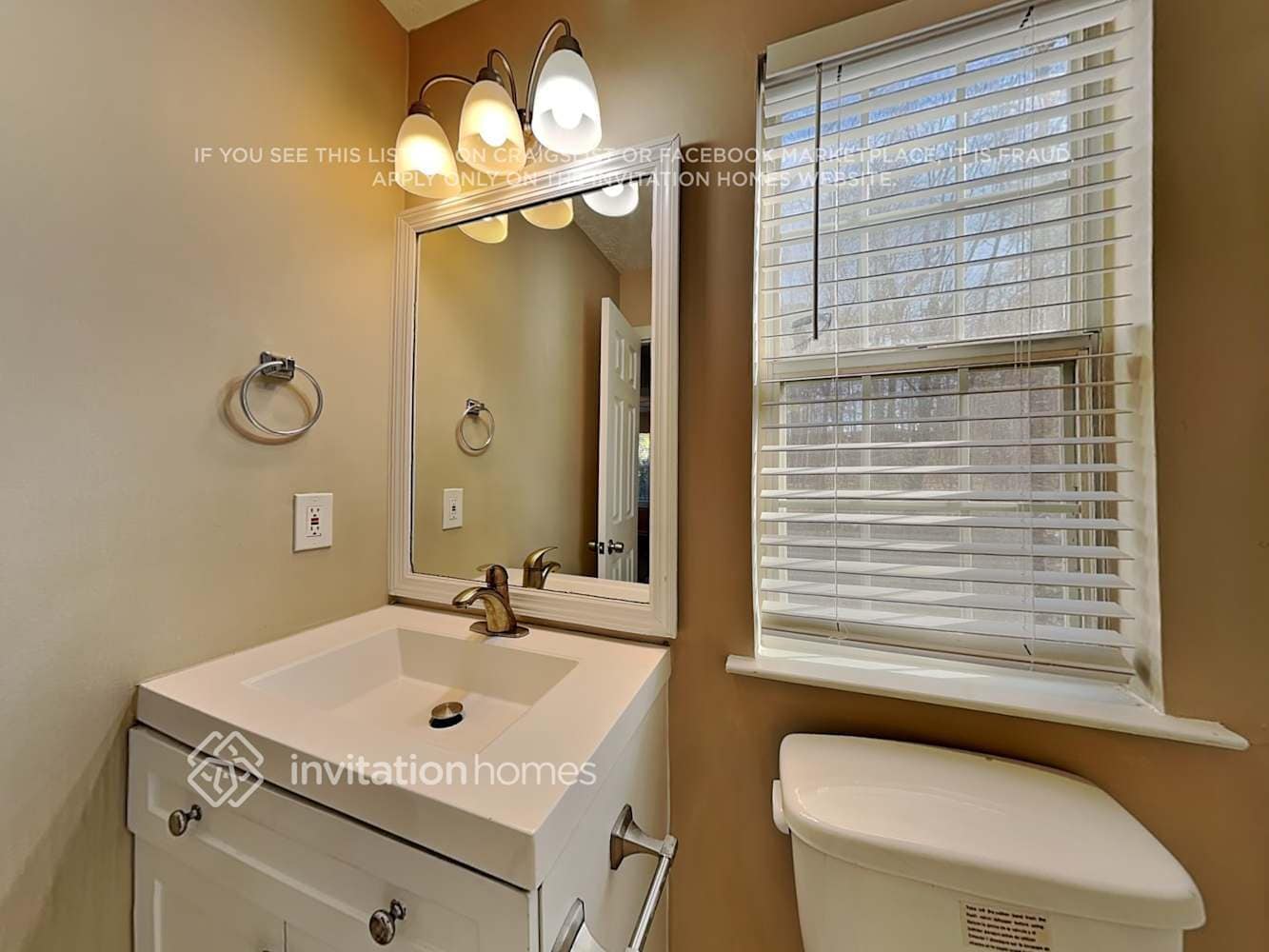 Building Photo - 3863 Creekbank Cove