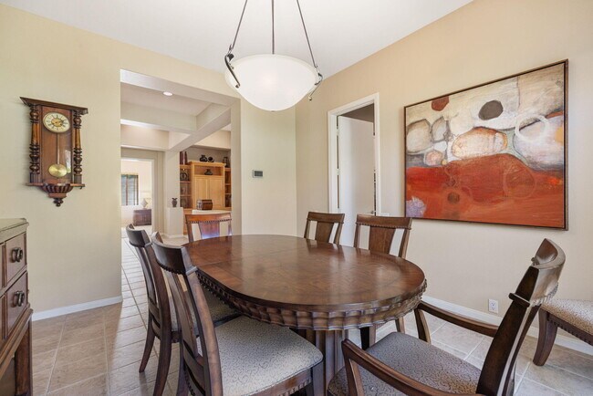 Building Photo - 48145 Paso Tiempo Ln